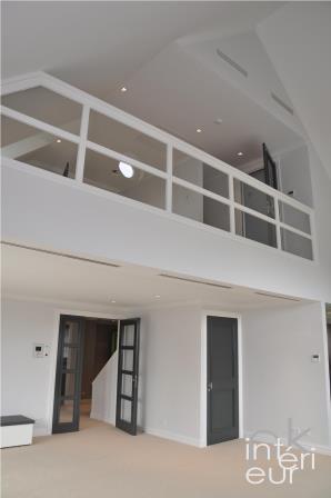 Conception d´intérieur et design de mobilier du séjour avec cheminée et mezzanine de 2 appartements de standing - PK INTERIEUR, Lyon